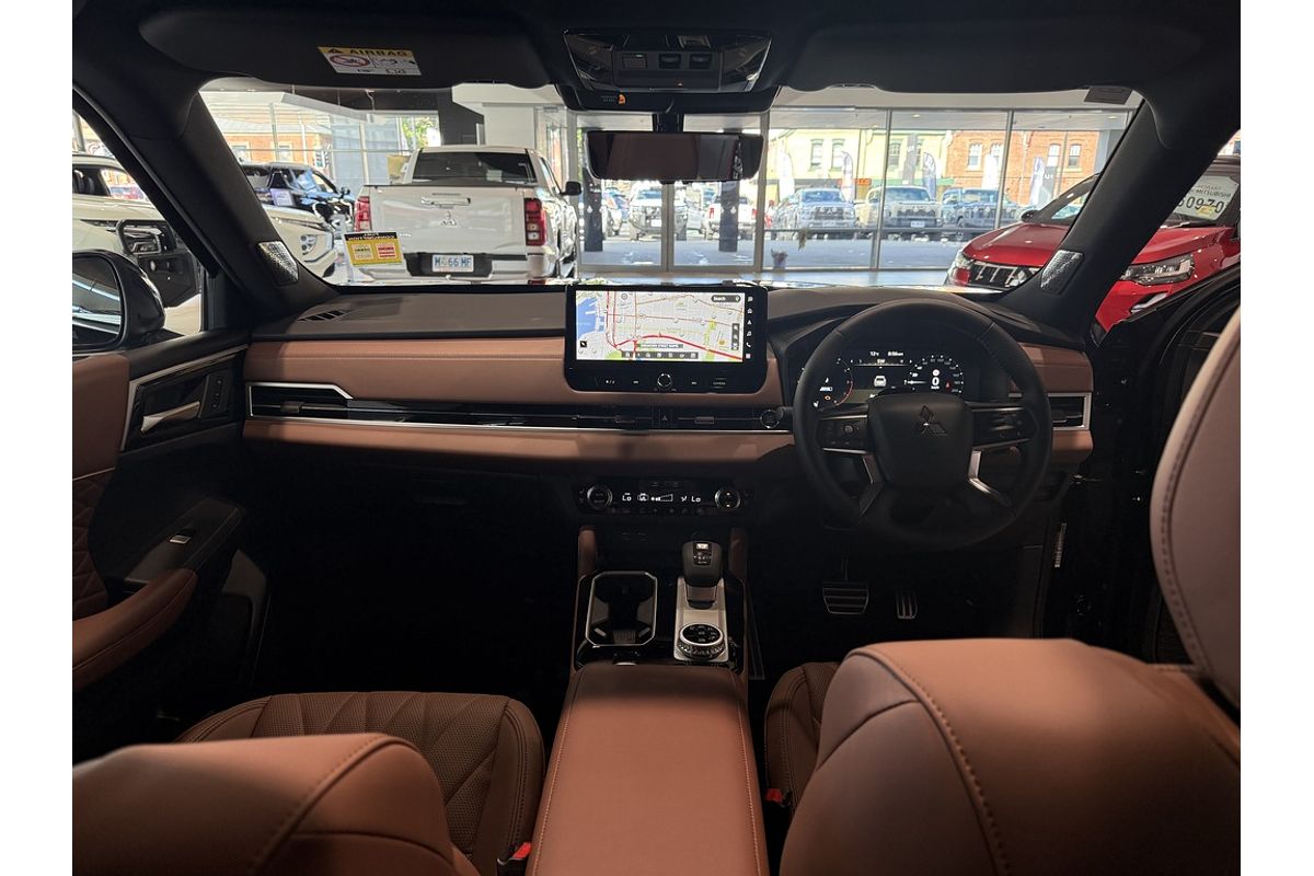 2025 Mitsubishi ZM Outlander EXCEED TOURER 2.5 AWD 5S