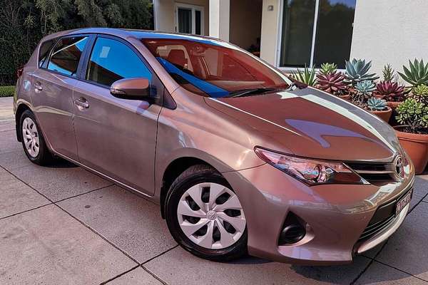 2013 Toyota Corolla Ascent ZRE182R