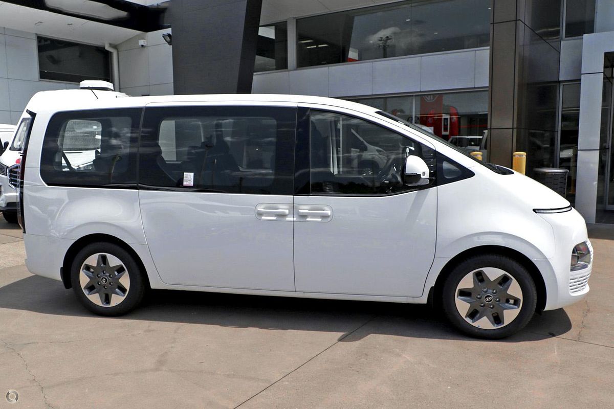 2026 Hyundai STARIA US4.V3