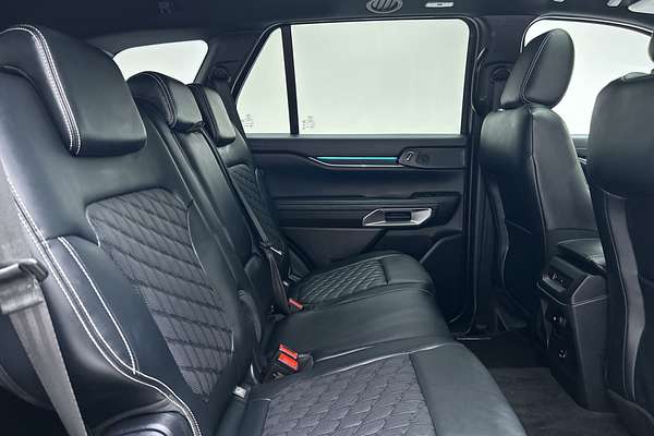 2024 Ford Everest Platinum 3.0L thumb-11