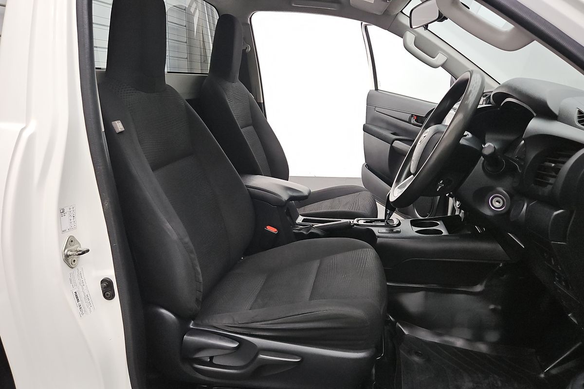 2020 Toyota Hilux SR GUN126R 4X4