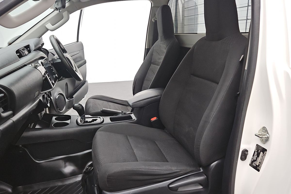 2020 Toyota Hilux SR GUN126R 4X4