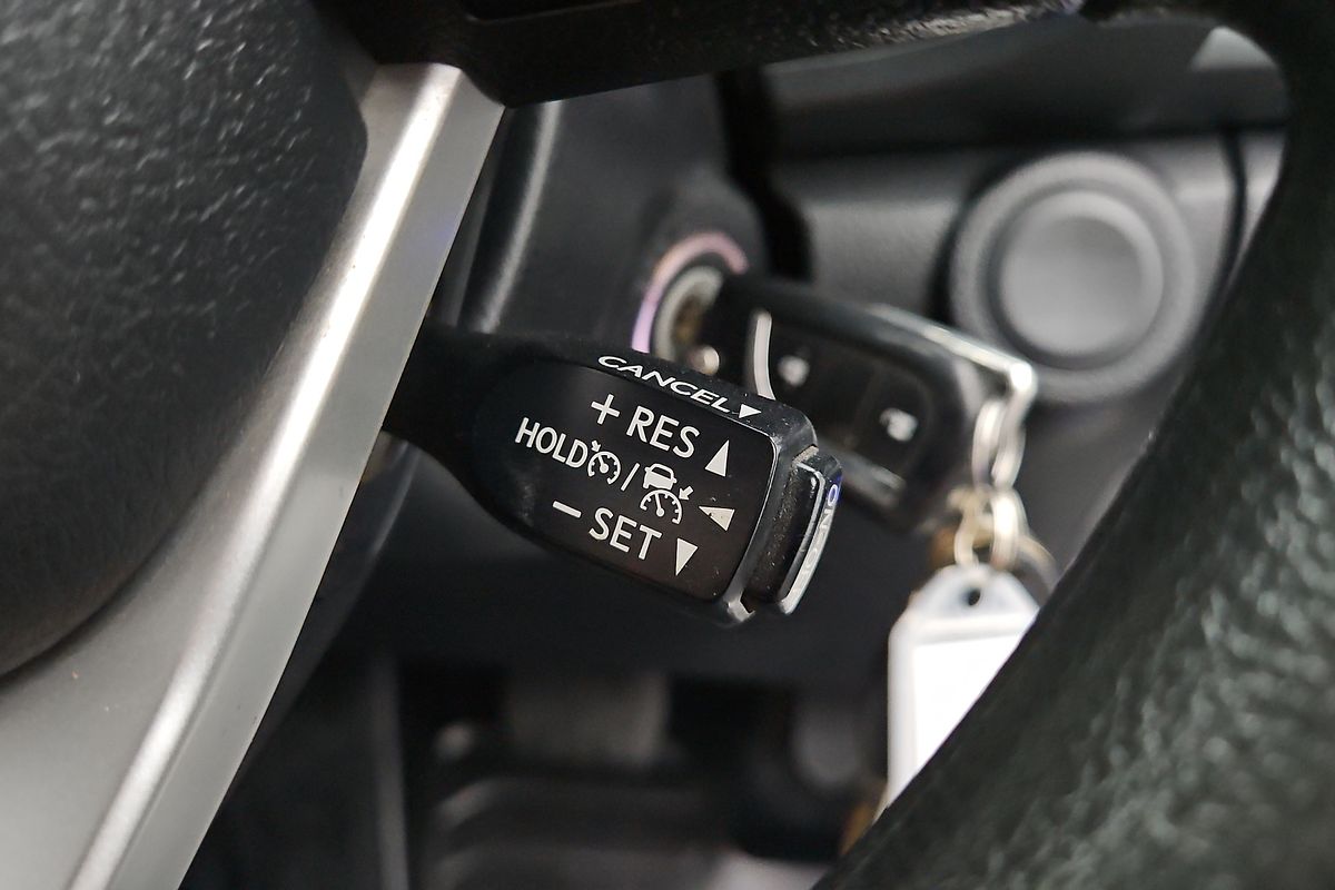 2020 Toyota Hilux SR GUN126R 4X4