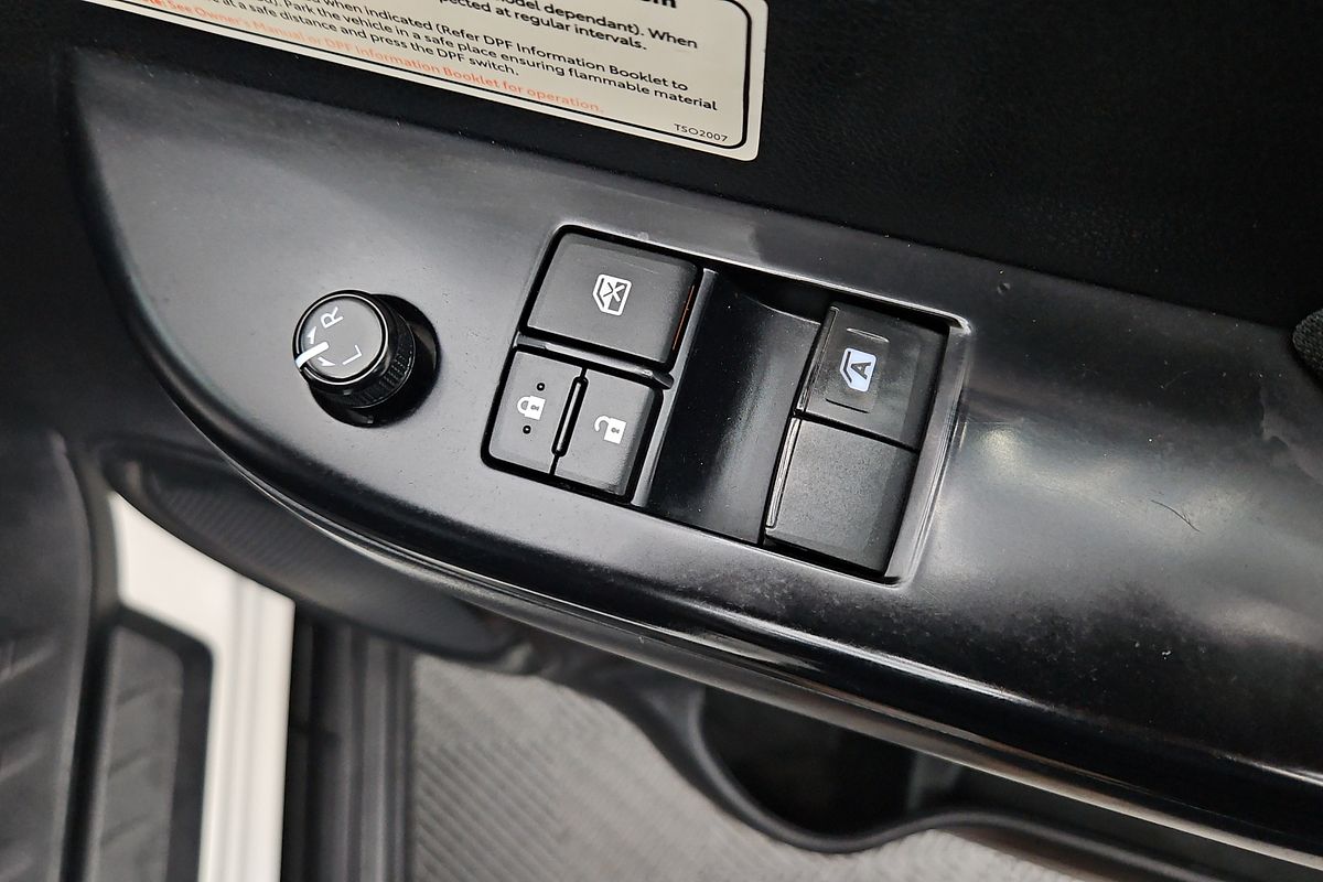 2020 Toyota Hilux SR GUN126R 4X4