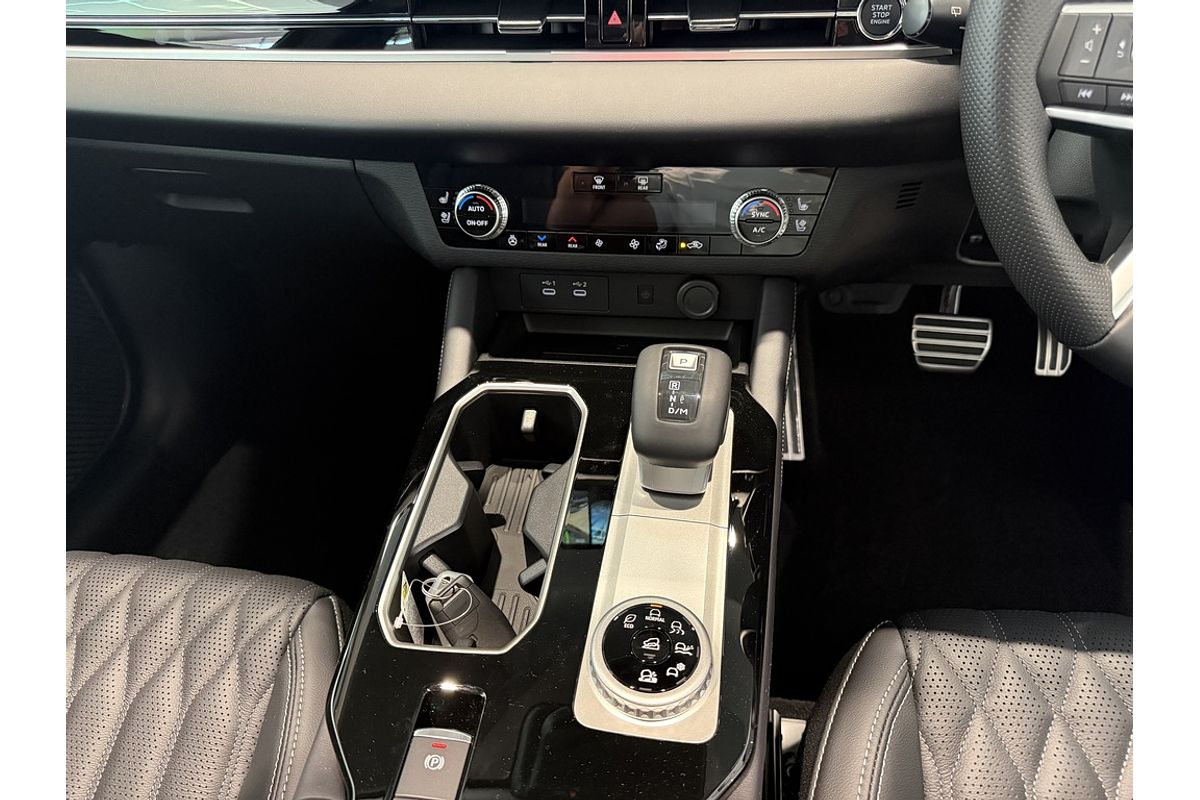 2025 Mitsubishi ZM Outlander EXCEED 2.5L CVT AWD 5ST
