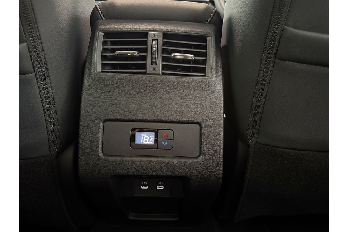2025 Mitsubishi ZM Outlander EXCEED 2.5L CVT AWD 5ST