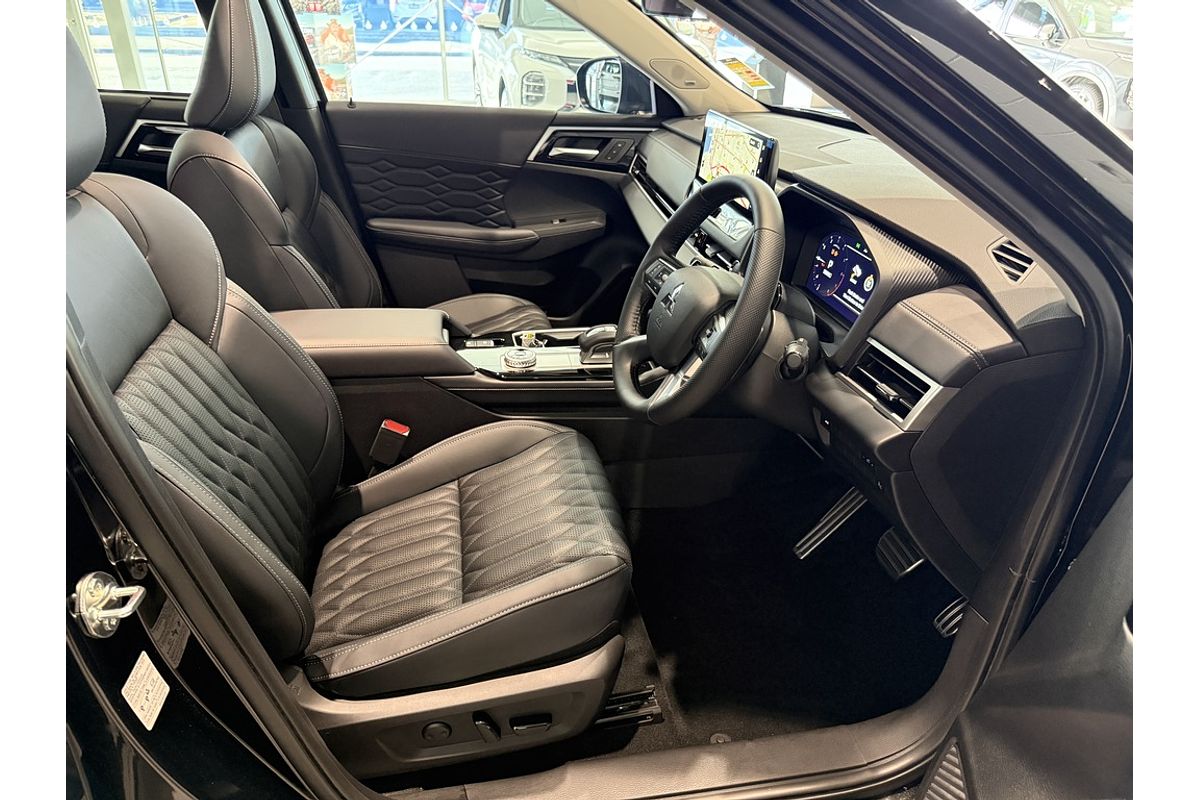 2025 Mitsubishi ZM Outlander EXCEED 2.5L CVT AWD 5ST