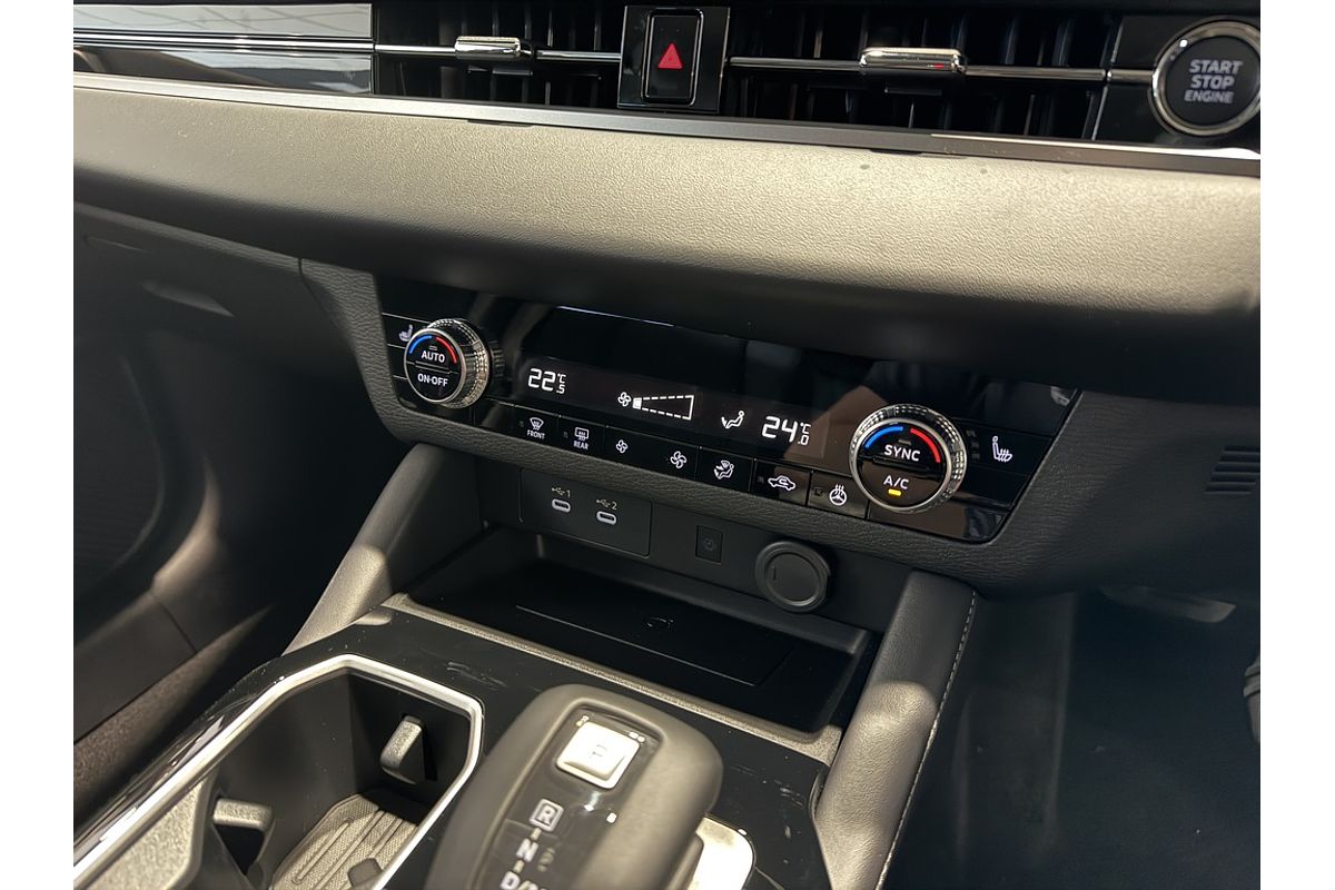 2025 Mitsubishi ZM Outlander ASPIRE 2.5L CVT 2WD 7ST