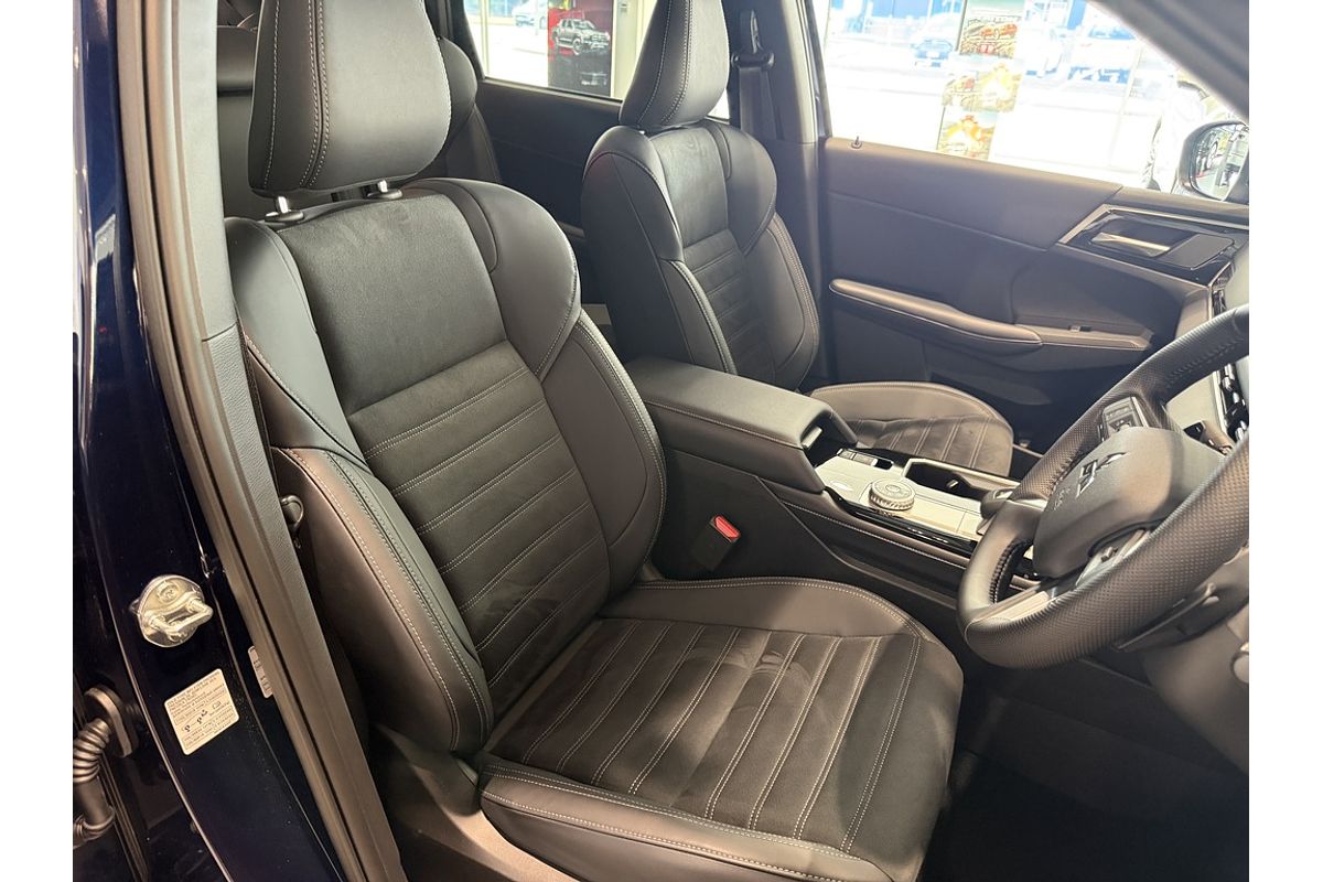 2025 Mitsubishi ZM Outlander ASPIRE 2.5L CVT AWD 7ST