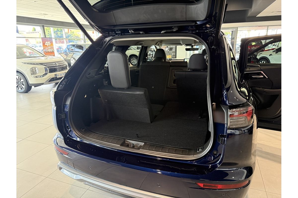 2025 Mitsubishi ZM Outlander ASPIRE 2.5L CVT AWD 7ST