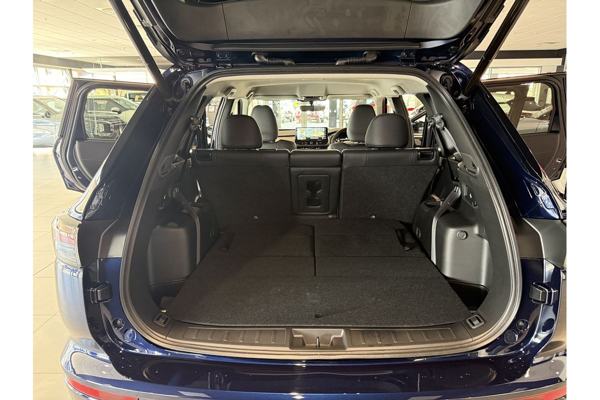 2025 Mitsubishi ZM Outlander ASPIRE 2.5L CVT AWD 7ST