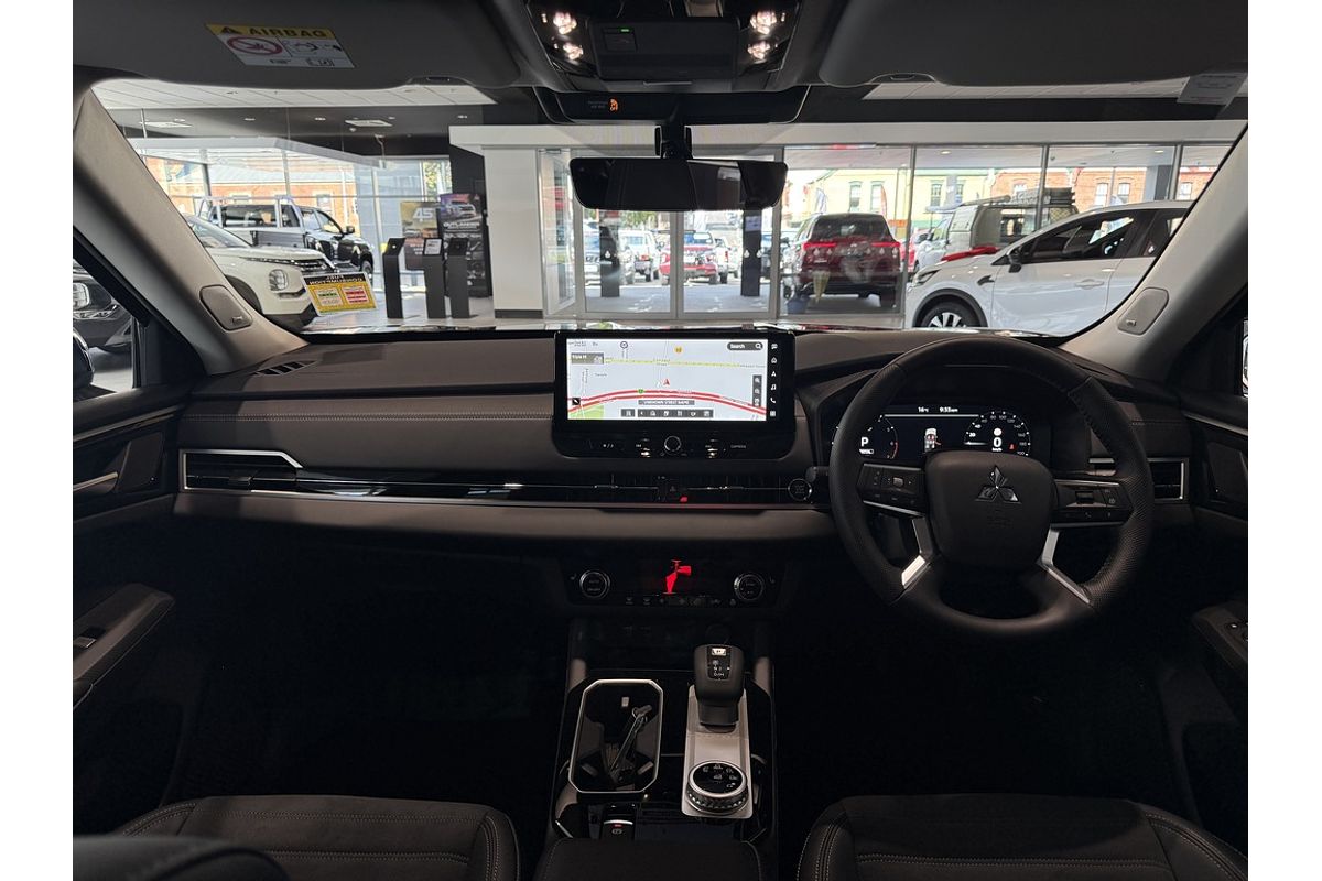 2025 Mitsubishi ZM Outlander ASPIRE 2.5L CVT AWD 7ST
