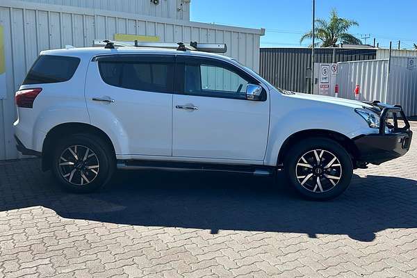 2019 Isuzu MU-X LS-U thumb-4