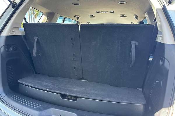 2019 Isuzu MU-X LS-U thumb-12