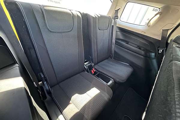 2019 Isuzu MU-X LS-U thumb-13