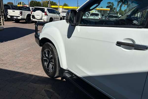 2019 Isuzu MU-X LS-U thumb-17