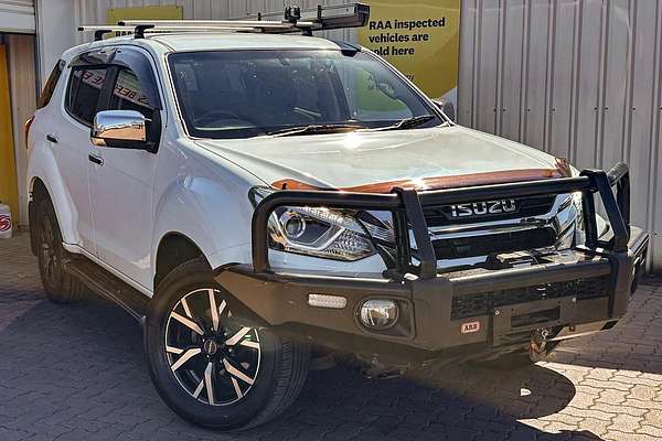 2019 Isuzu MU-X LS-U thumb-0