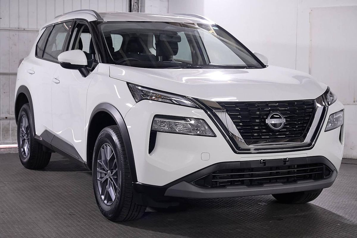 2025 Nissan X-TRAIL ST T33