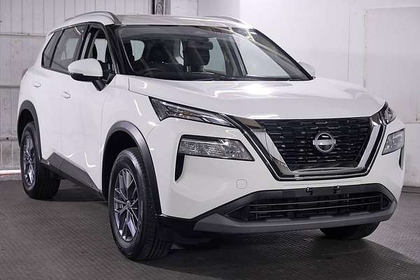 2025 Nissan X-TRAIL ST T33