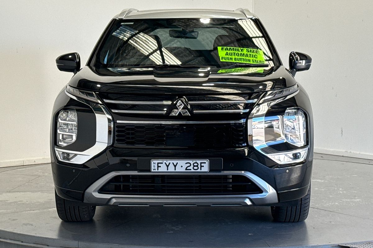 2025 Mitsubishi Outlander Exceed Tourer ZM