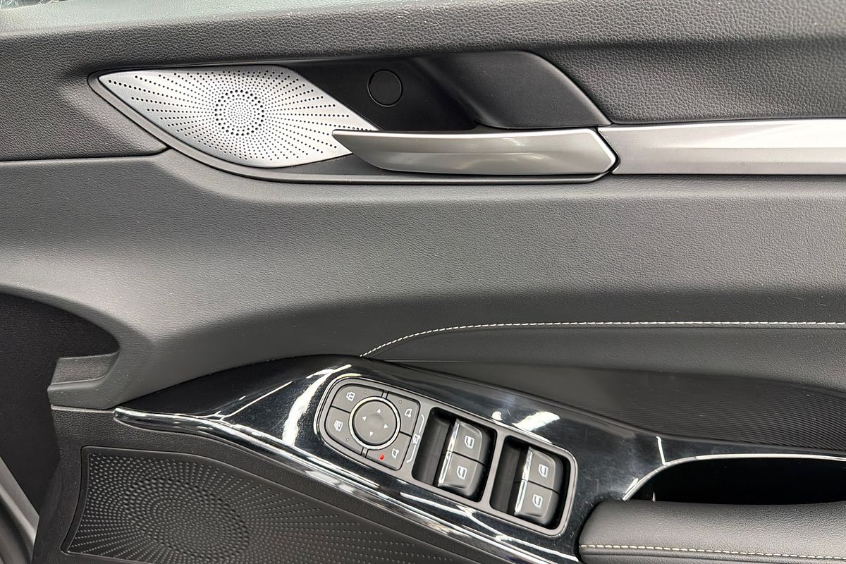 2023 GWM Haval H6 Lux Hybrid B01