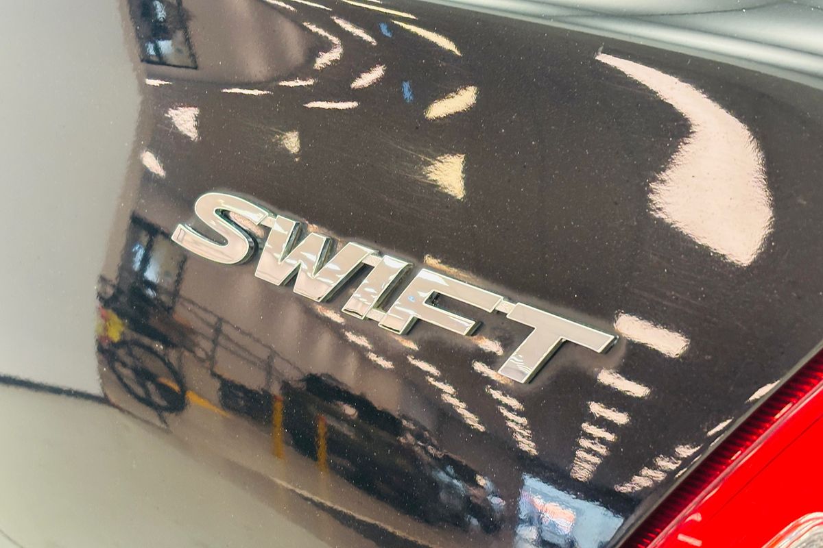 2017 SUZUKI SWIFT GL NAVIGATOR CONTINUOUS VARIABLE 5D HATCHBACK 4CYL 