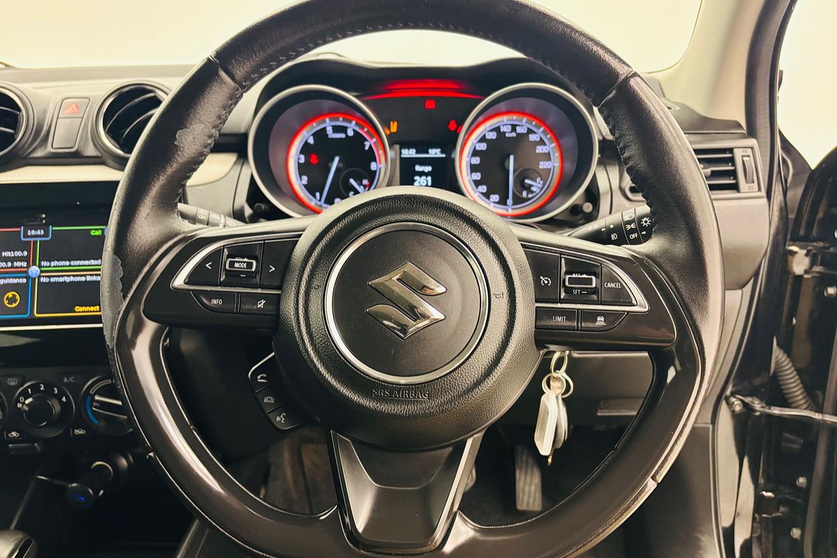 2017 SUZUKI SWIFT GL NAVIGATOR CONTINUOUS VARIABLE 5D HATCHBACK 4CYL 