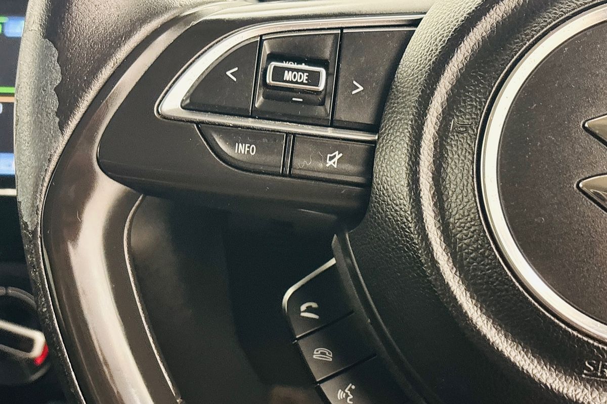 2017 SUZUKI SWIFT GL NAVIGATOR CONTINUOUS VARIABLE 5D HATCHBACK 4CYL 