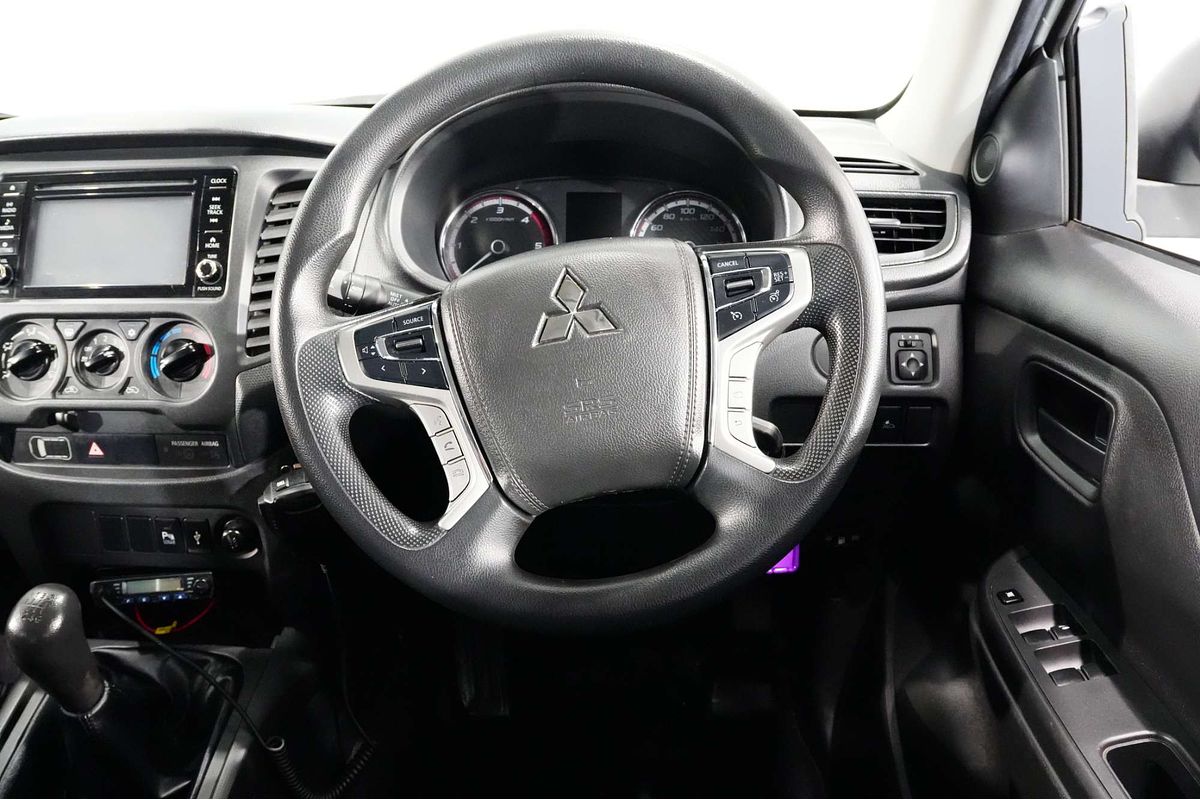 2020 Mitsubishi Triton GLX ADAS MR 4X4