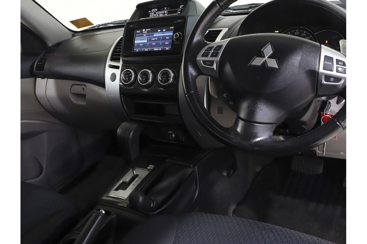 2013 Mitsubishi CHALLENGER 30th ANNIVERSARY (4x2) 5 SP AUTOMATIC 4D WAGON DT4 DIESEL