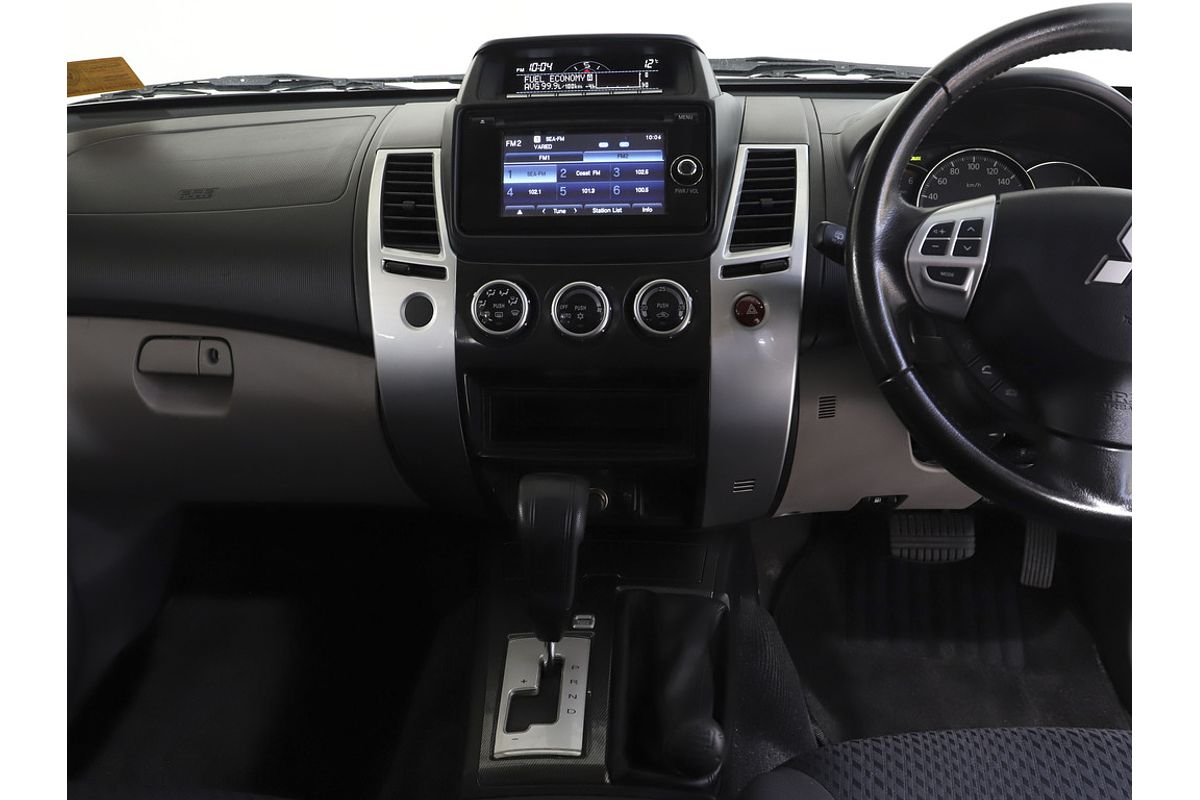 2013 Mitsubishi CHALLENGER 30th ANNIVERSARY (4x2) 5 SP AUTOMATIC 4D WAGON DT4 DIESEL