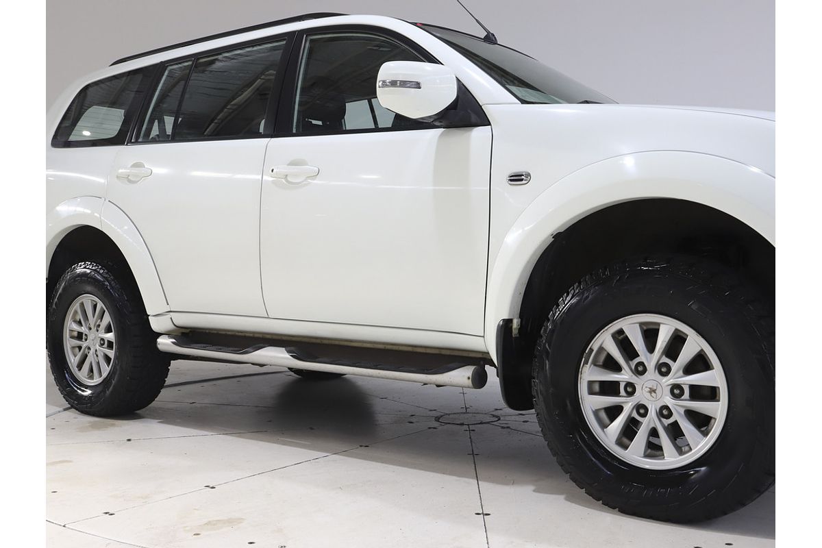 2013 Mitsubishi CHALLENGER 30th ANNIVERSARY (4x2) 5 SP AUTOMATIC 4D WAGON DT4 DIESEL