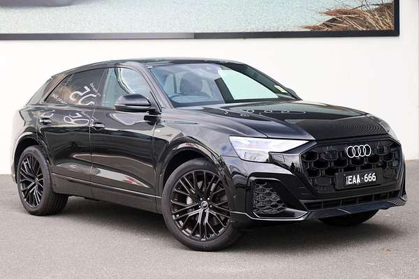 2026 Audi Q8 TFSI 250kW S line F1
