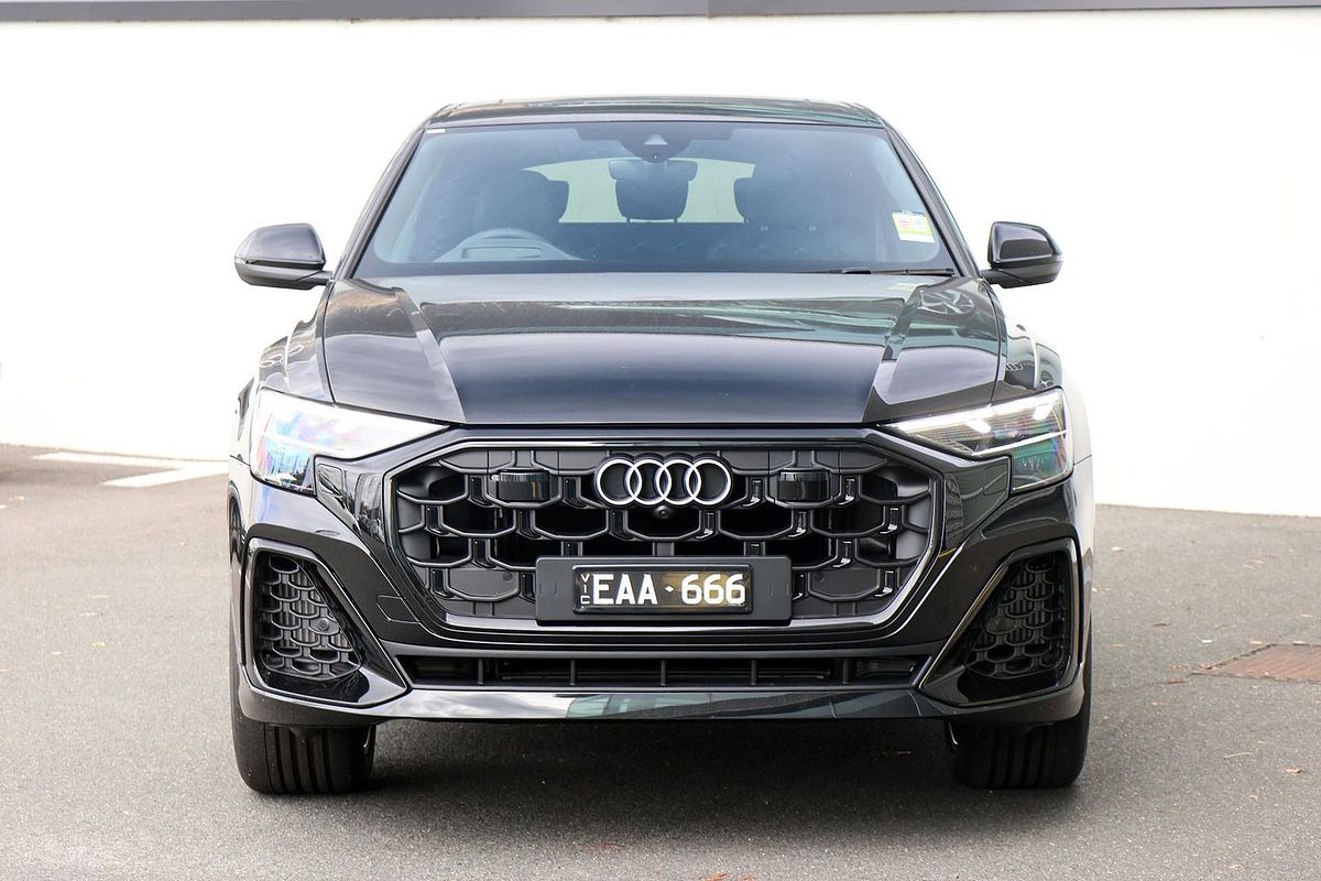 2026 Audi Q8 TFSI 250kW S line F1