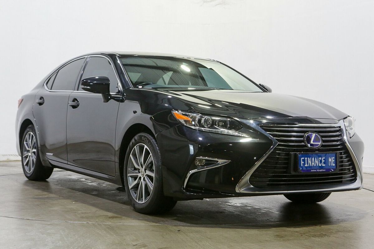 2015 Lexus ES ES300h Luxury AVV60R
