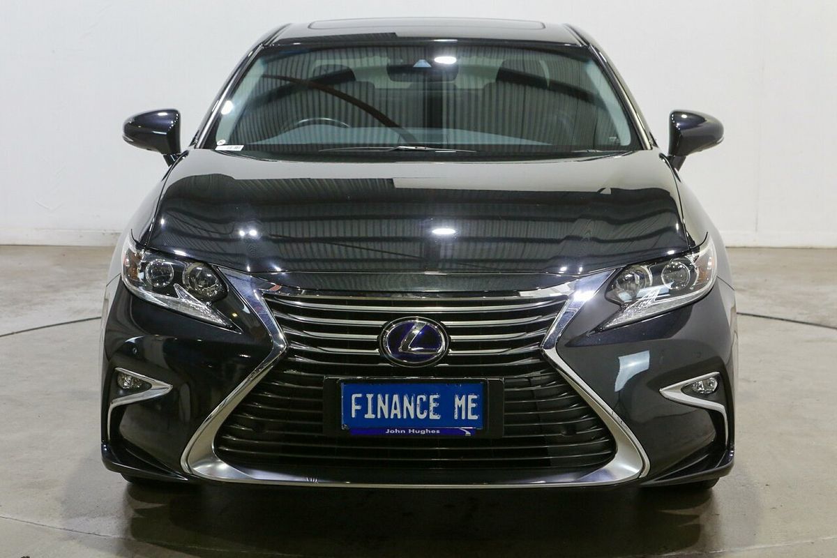2015 Lexus ES ES300h Luxury AVV60R