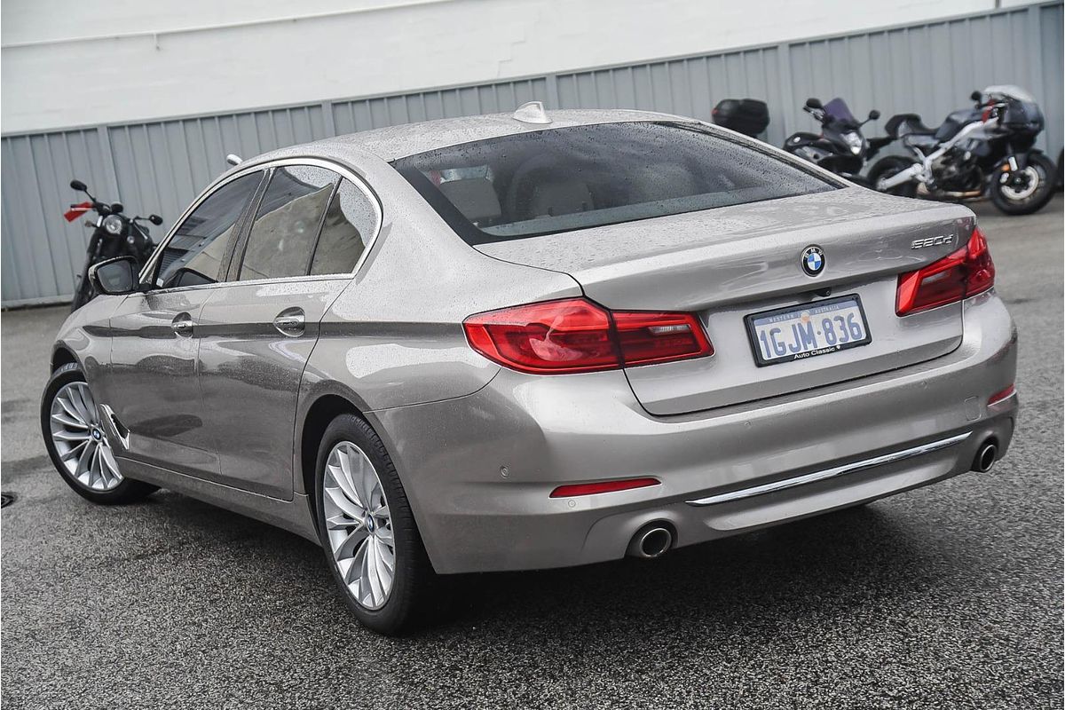 2017 BMW 5 Series 520d M Sport G30