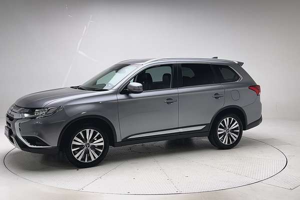 2021 Mitsubishi Outlander LS ZL thumb-3