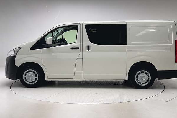 2023 Toyota Hiace GDH300R LWB thumb-4