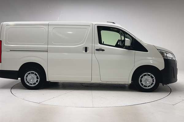 2023 Toyota Hiace GDH300R LWB thumb-8