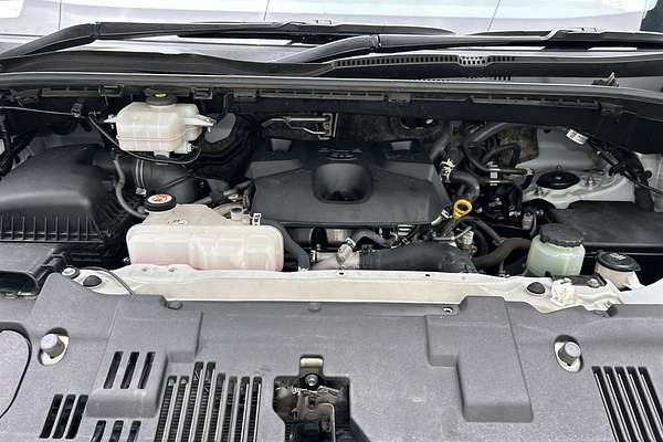 2023 Toyota Hiace GDH300R LWB thumb-10
