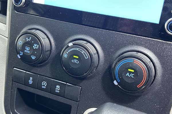 2023 Toyota Hiace GDH300R LWB thumb-16