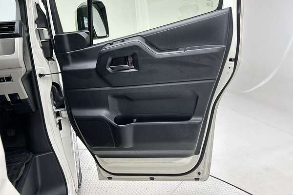 2023 Toyota Hiace GDH300R LWB thumb-18