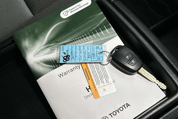 2023 Toyota Hiace GDH300R LWB thumb-22