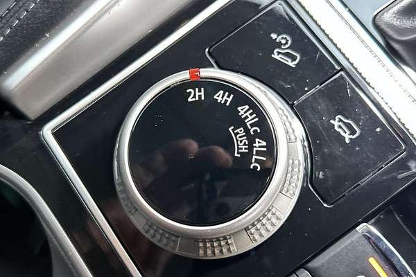 2023 Mitsubishi Pajero Sport GLS QF thumb-15