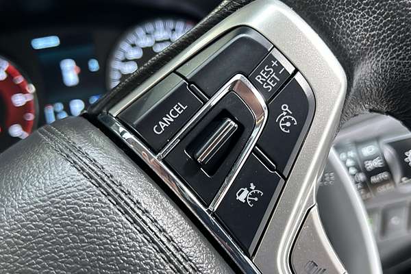 2023 Mitsubishi Pajero Sport GLS QF thumb-16