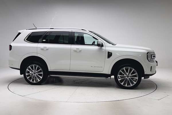 2024 Ford Everest Platinum 3.0L thumb-8