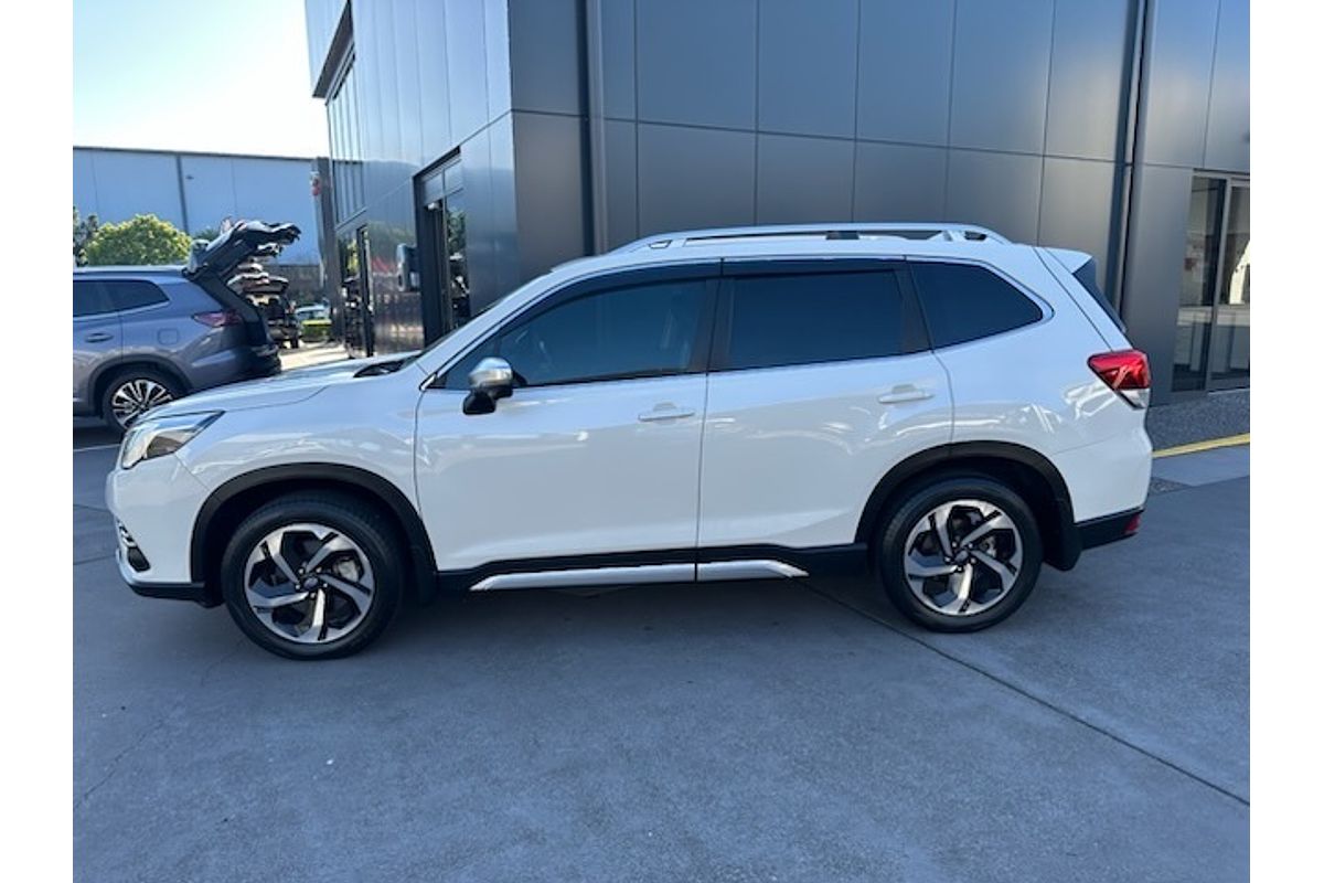 2022 Subaru Forester 2.5i-S S5