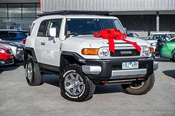 2014 Toyota FJ Cruiser  GSJ15R