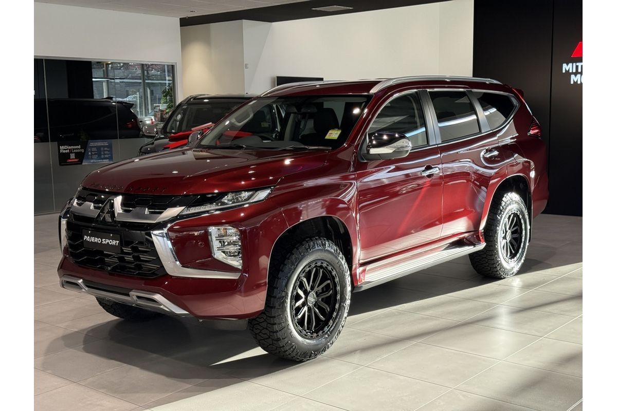 2025 Mitsubishi QG Pajero Sport EXCEED 2.4D 8AT 4WD 7S